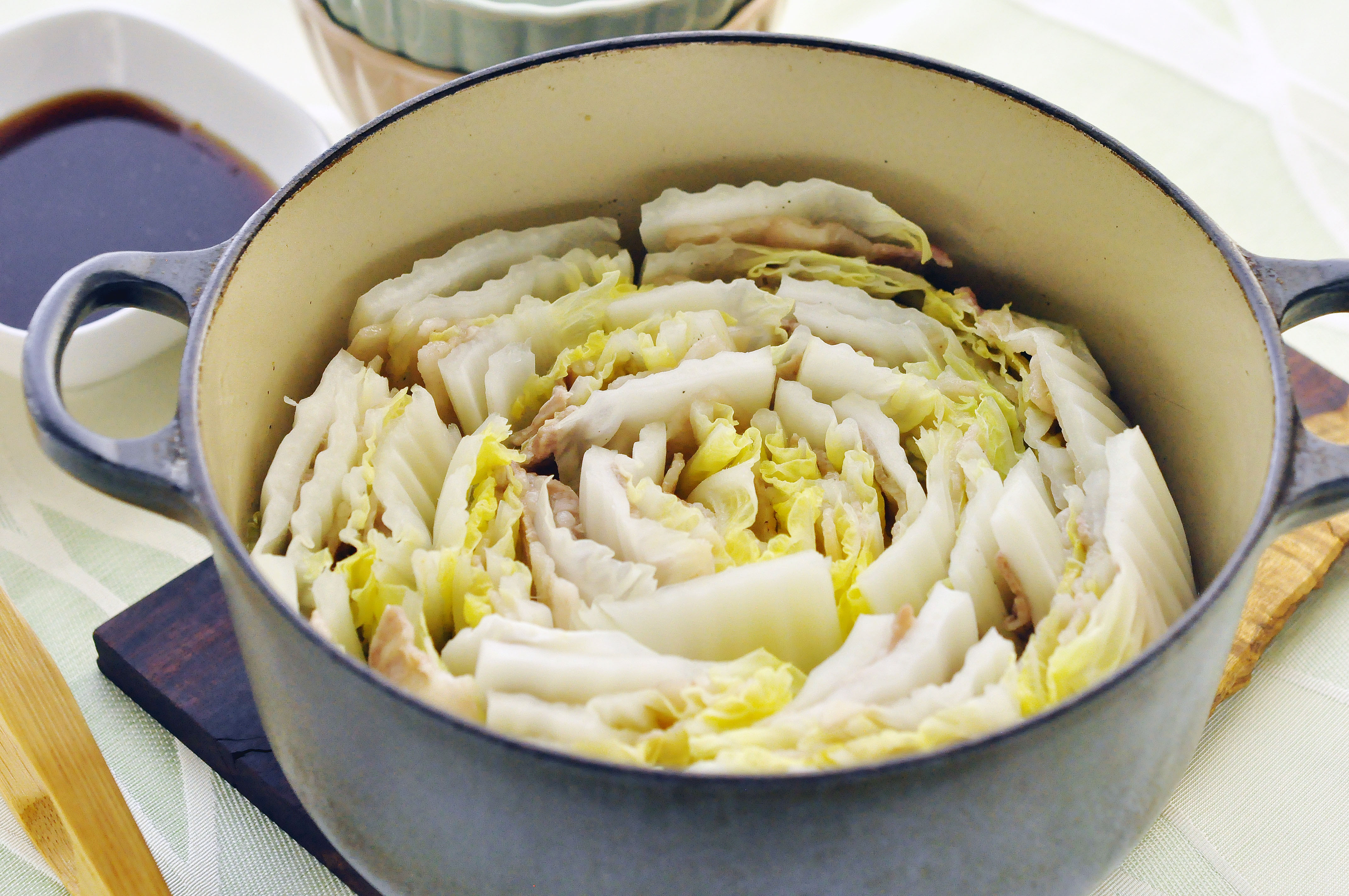 豚バラ肉と白菜のミルフィーユ蒸し鍋